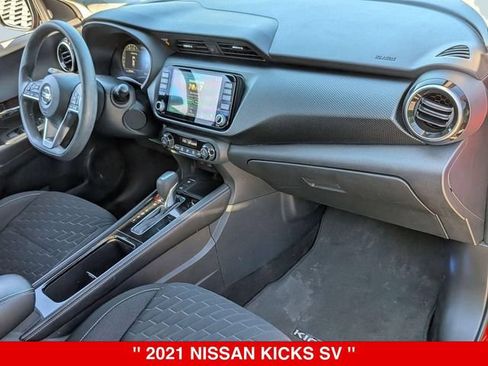Used 2021 Nissan Kicks SV FWD image 37