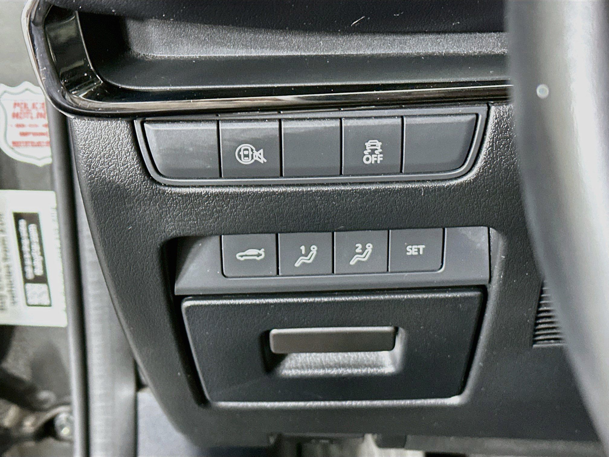 Used 2025 MAZDA MAZDA3 s FWD image 17