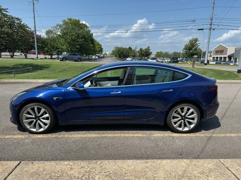 Used 2019 Tesla Model 3 AWD/4WD image 6