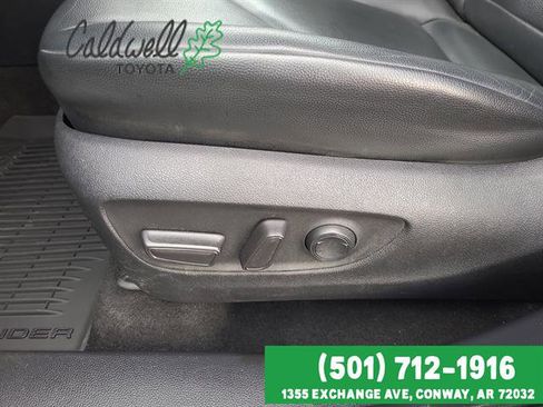 Used 2023 Toyota Highlander XLE image 25