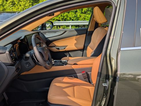 New 2026 Lexus NX 350h AWD w/ Accessory Package (2T) image 12