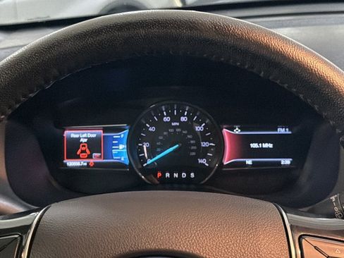 Used 2018 Ford Explorer Limited AWD/4WD image 29
