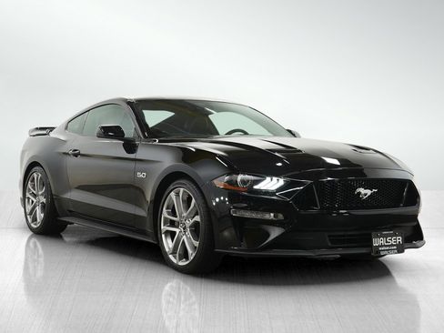 Used 2021 Ford Mustang GT Premium w/ Equipment Group 401A RWD image 7
