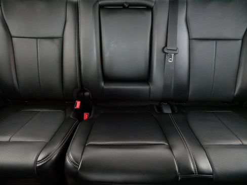 Used 2018 Ford F150 Lariat w/ Equipment Group 502A Luxury AWD/4WD image 13