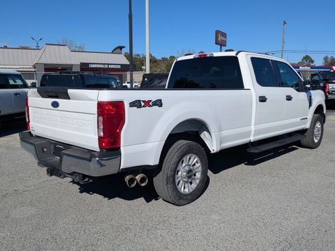 Certified 2021 Ford F250 XLT image 4