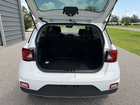 Used 2026 Hyundai Venue SEL FWD image 25