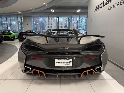 Used 2018 McLaren 570S Spider image 6