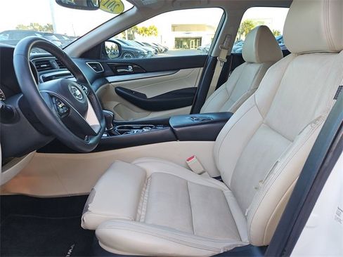 Used 2017 Nissan Maxima 3.5 SV image 15