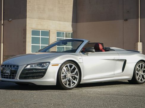 Used 2011 Audi R8 V10 image 4