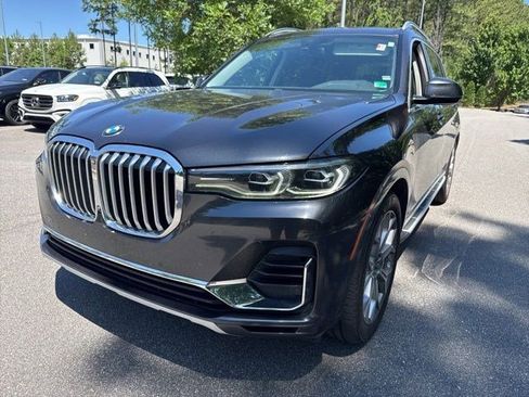 Used 2021 BMW X7 xDrive40i w/ Parking Assistance Package AWD/4WD image 1