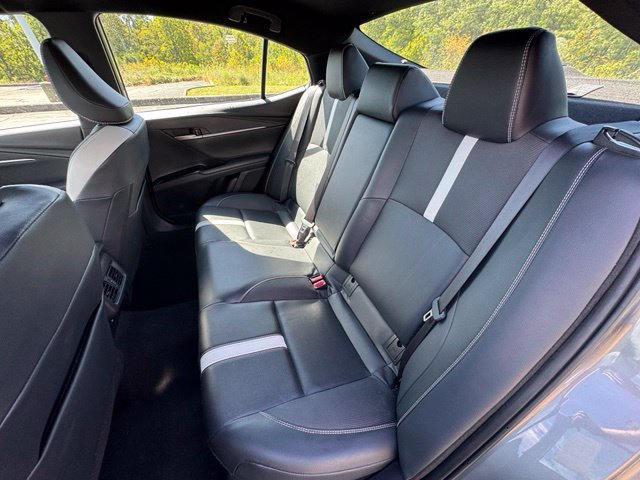 Used 2025 Toyota Camry SE FWD image 15