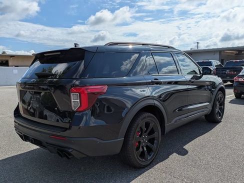 Used 2021 Ford Explorer ST w/ Equipment Group 401A AWD/4WD image 3