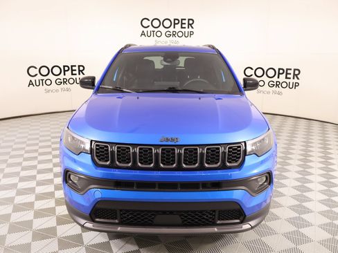 Used 2026 Jeep Compass Latitude AWD/4WD image 8