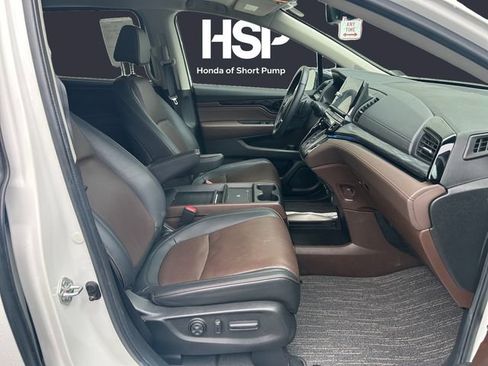 Used 2025 Honda Odyssey Elite image 15