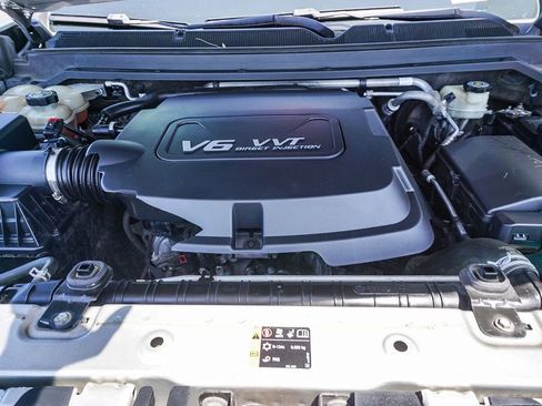 Used 2015 Chevrolet Colorado LT RWD image 25