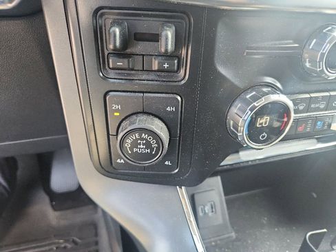 Used 2021 Ford F150 Lariat w/ Equipment Group 502A High AWD/4WD image 25