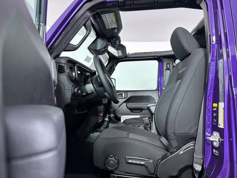 New 2026 Jeep Gladiator Mojave AWD/4WD image 9