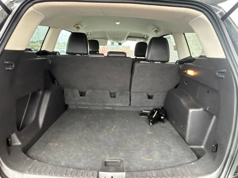 Used 2019 Ford Escape SE FWD image 27