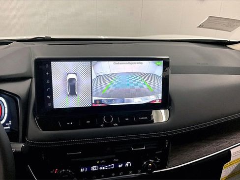 New 2025 Nissan Rogue Platinum w/ Tech Package image 25