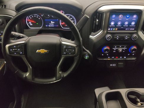 Used 2021 Chevrolet Silverado 1500 LT image 22