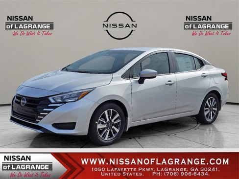 New 2025 Nissan Versa SV w/ Trunk Package image 1