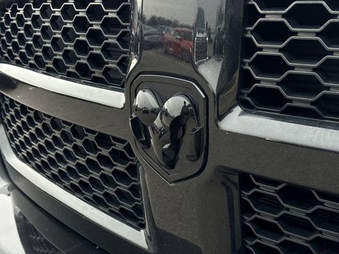 Used 2018 RAM 1500 Express w/ Black Ram 1500 Express Group image 28