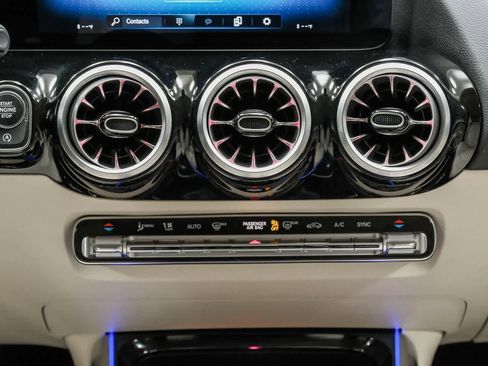 Certified 2023 Mercedes-Benz GLA 250 image 17