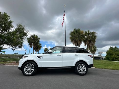 Used 2017 Land Rover Range Rover Sport SE AWD/4WD image 44