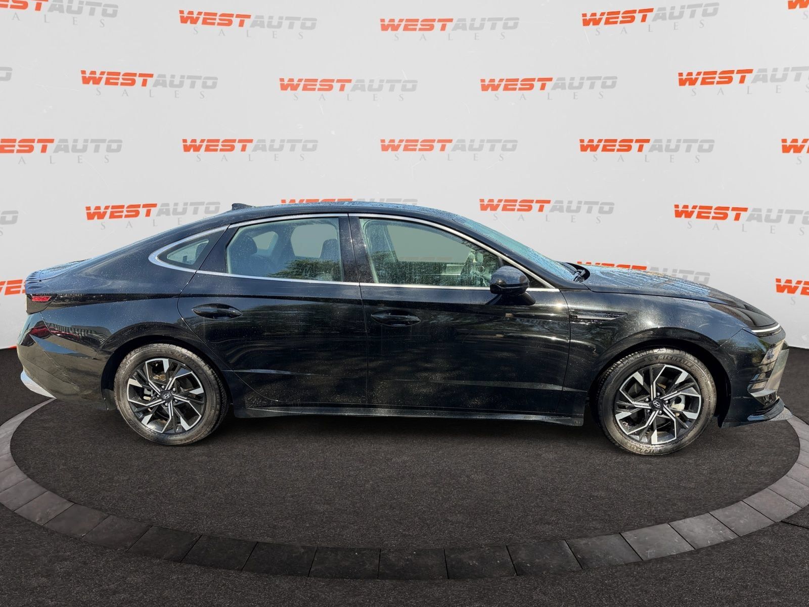 Used 2024 Hyundai Sonata SEL FWD image 6