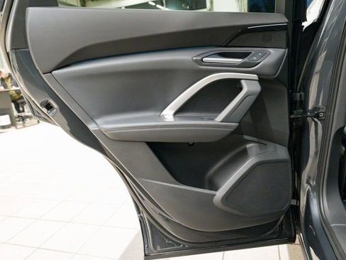 Used 2025 Audi Q5 Premium image 23