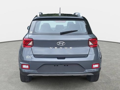 New 2026 Hyundai Venue SEL FWD image 6