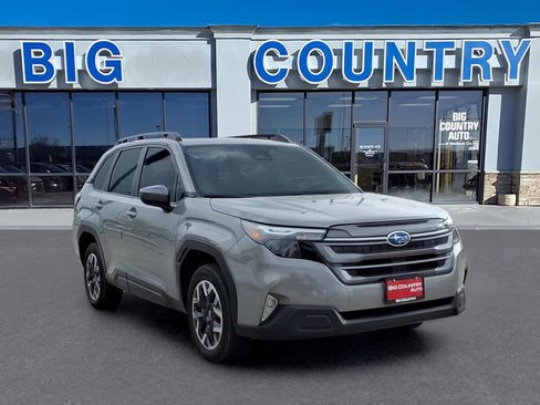 Used 2025 Subaru Forester Premium AWD/4WD image 7