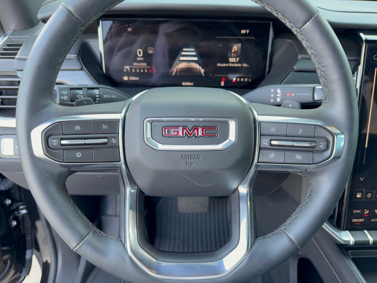 Certified 2026 GMC Acadia Elevation w/ Elevation Premium Package FWD image 10