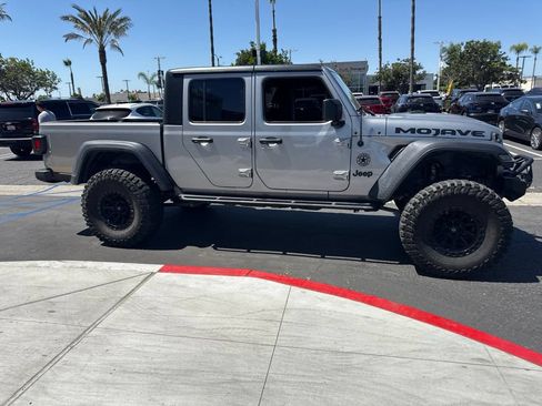 Used 2020 Jeep Gladiator Mojave AWD/4WD image 34