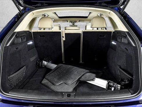 Certified 2025 Audi Q5 2.0T Premium Plus w/ Premium Plus Package image 6