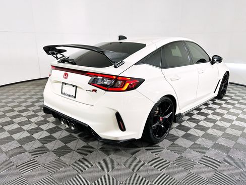 Used 2023 Honda Civic Type R image 3