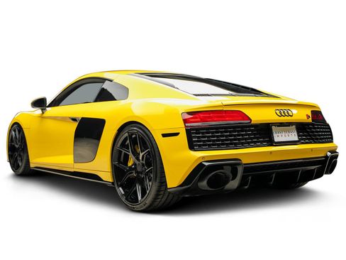 Used 2021 Audi R8 V10 w/ Premium Package image 3