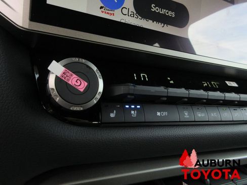 New 2026 Toyota Tundra Limited image 31