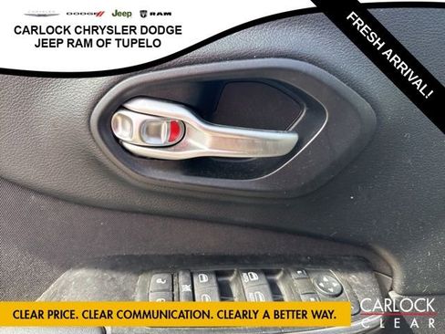 Used 2014 Jeep Cherokee Latitude image 11