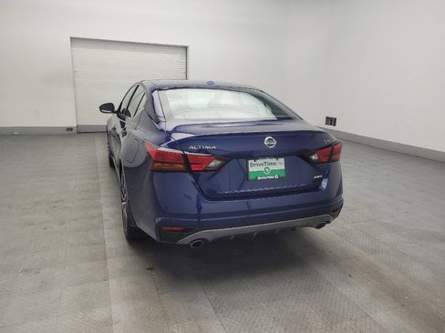 Used 2020 Nissan Altima 2.5 SR w/ Premium Package image 6