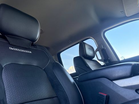 Used 2022 RAM 1500 Laramie AWD/4WD image 18