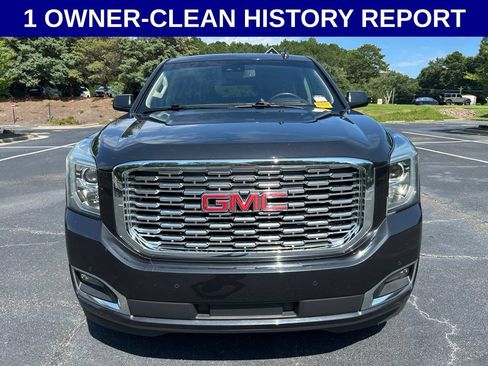 Used 2020 GMC Yukon Denali w/ Denali Premium Package RWD image 14