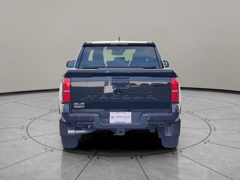 Certified 2025 Toyota Tacoma SR5 AWD/4WD image 5
