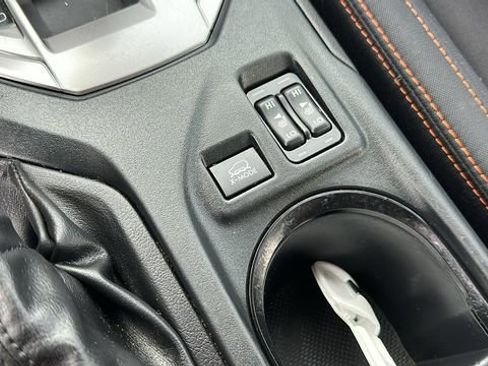 Used 2023 Subaru Crosstrek 2.0i Premium image 19