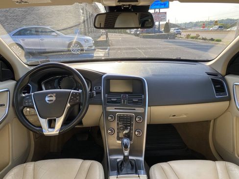 Used 2014 Volvo XC60 T6 AWD/4WD image 22