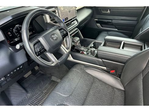 Used 2024 Toyota Tundra Limited AWD/4WD image 10