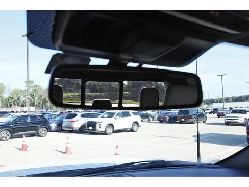 Used 2023 Ford F150 Lightning Platinum AWD/4WD image 24