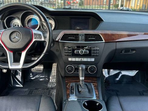 Used 2013 Mercedes-Benz C 250 Sedan image 21