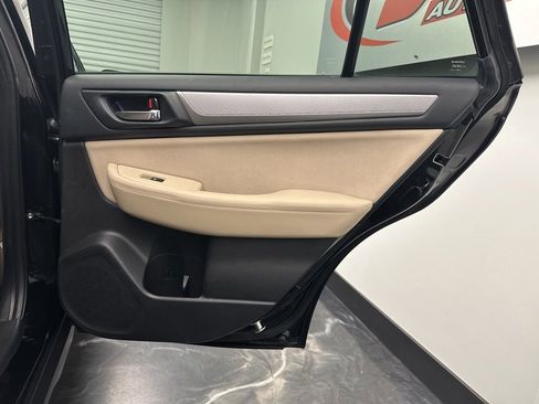 Used 2015 Subaru Outback 2.5i Premium AWD/4WD image 12