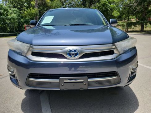Used 2013 Toyota Highlander Limited AWD/4WD image 2
